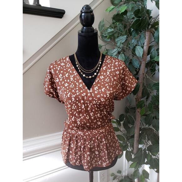 Nine West Blouse Top Women's Small Brown Butterfly Print Peplum Hem Wrap V Neck - Picture 1 of 12